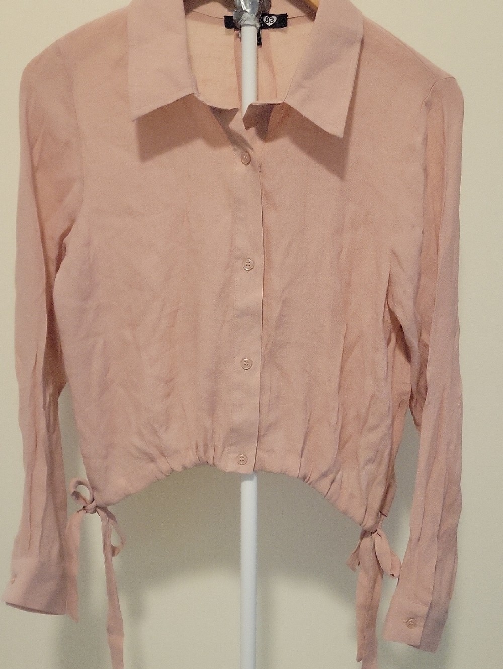 Women's Light Pink Button-Front Tie-Hem Shirt